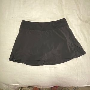 Lululemon Play Off the Pleats Skirt Size 6